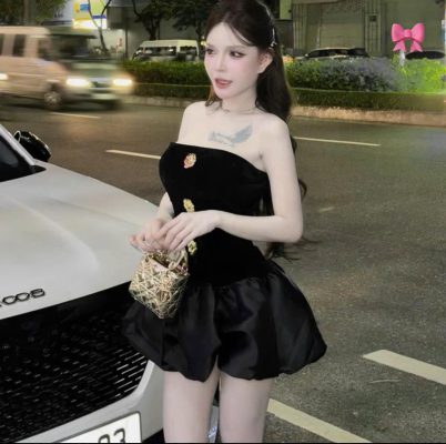 Đầm Body Cúp Ngực – Sự Kết Hợp Hoàn Hảo Giữa Sự Quyến Rũ và Sang Trọng