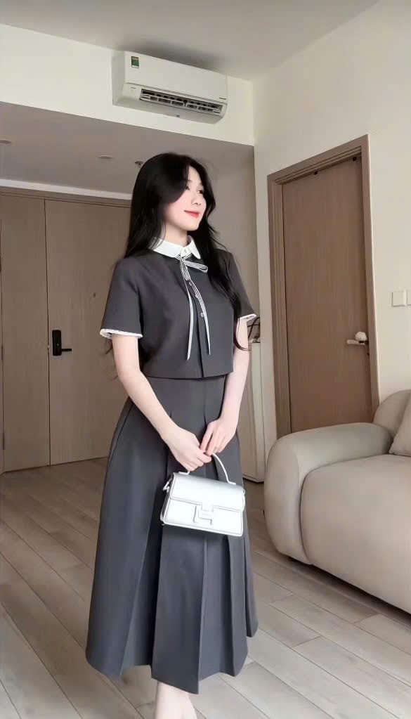 Cách phối đồ chuẩn trend với set crop xám-2007 clothing 